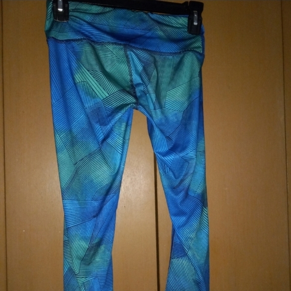 REEBOK ACTIVEWEAR YOGA CAPRI. WOMENS XS. - Picture 11 of 11